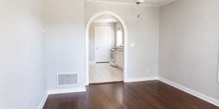 1 Month FREE with 1 Year Lease - Move-In Ready 2 Bed Phoenix Home | Minutes to Airport, ASU, Tempe & Scottsdale | Short & Long-Term Leases Welcome Gallery 6