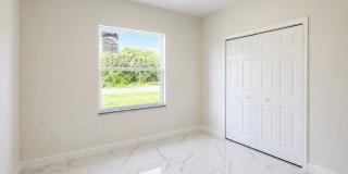 Large 4 bedroom, 3 bath, 2 car garage-MOVE IN READY! Gallery 13