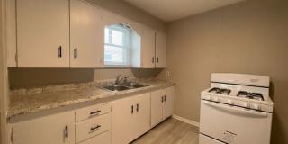 Cute 3-bedroom Home Near OTC and Drury! Gallery 6