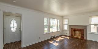 4770 Burleigh Rd Gallery 4