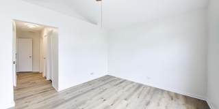 312 E TALL OAKS Lane Gallery 21