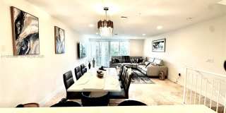 814 NE 19th Ave Gallery 19