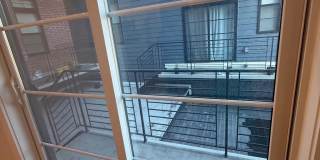 581 JAMESTOWN Gallery 16