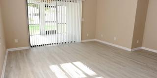 3 Bedroom Single Family Home w/ Garage - Annual Rental in Naples Park! Gallery 9