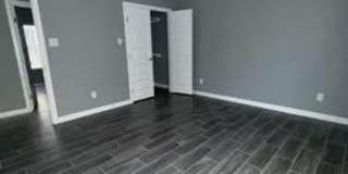 2922 W Driftwood St Gallery 7