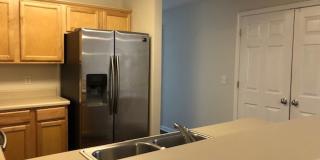 Southern Edge Condo - Close to Campus Gallery 8