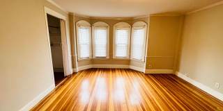 NEWLY RENOVATED 4-BED PENTHOUSE UNIT WITH EASY ACCESS TO HIGHWAY AND PUBLIC TRANSPORTATION! Gallery 10
