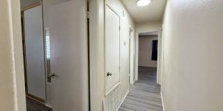 3 bedroom Home on 2 Acres Gallery 9