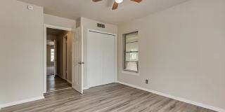 165 Eisenhower Boulevard Gallery 11
