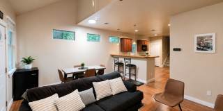 200 W North Loop B!! 200 W North Loop B!! Gallery 1