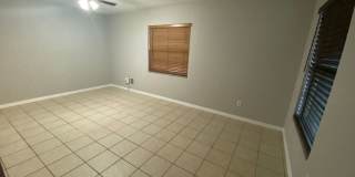 2 Bedroom 1 Bath Duplex in Winter Park for RENT! Gallery 3