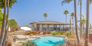 Spectacular Furnished 4 Bedroom/ 3 Bath Mid-Century Modern Retreat in Encinitas Gallery 1