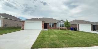 Beautiful new construction 3 bed, 2 bath home in Broken Arrow! Gallery 1