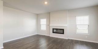 Spacious & Stylish 4-Bedroom Home in Prairie Trail | 2416 SW Plaza Pkwy, Ankeny Gallery 5