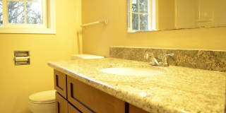 Updated 2-Story home with Day light basement. Big lot w/ RV & Boat parking Gallery 6