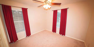 Updated Northeast Park Home Near Loop 410 - Realtor Commission: $500 Gallery 32