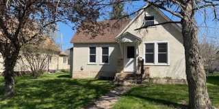 Cozy 2 Bedroom 1 Bath With Detached Double Garage Gallery 1