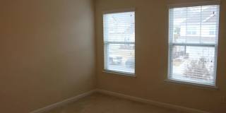Room in 3 Bedroom Home in Cary Gallery 15