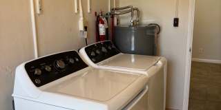 For Rent in Southgate Gallery 8