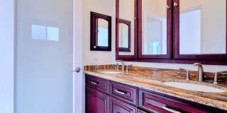 Beautiful 2bd Townhouse With Attached Garage, Private Patio, Pool/Hot Tub, & Clubhouse! Gallery 22