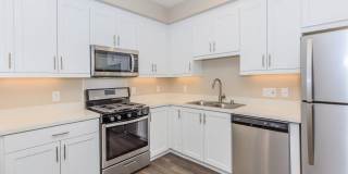 Los Alamitos Luxury Apartments Gallery 30