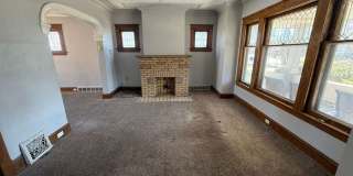 4 BED 1 BATH SINGLE FAMILY HOME IN CLEVELAND! Gallery 1