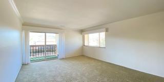 Beautiful corner condo in Lake San Marcos Gallery 9