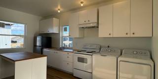 1BR, 1BA with Huge Garage Gallery 6