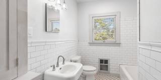 331 W ELSMERE PL 102 Gallery 21