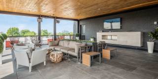 Station 324 Gallery 8