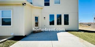 Nearly New Luxury Home in Blue Valley Schools! Gallery 62