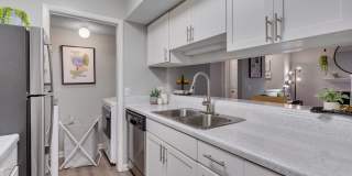 The Retreat at Lake Johnson Apartments Gallery 20