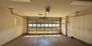 3br/2ba House with Garage, Enclosed Yard & Solar Panels! Pets Negotiable! Gallery 23