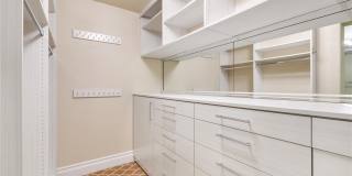 1944 Granemore Street Gallery 29