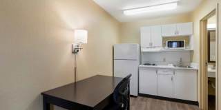 Newport News - Oyster Point Gallery 6