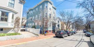 589 Franklin Street Gallery 17