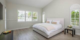 8325 NW 161st Ter Gallery 6