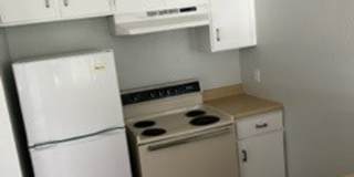 One Bedroom Unit with a View and Utilities Included One Bedroom Unit with a View and Utilities Included Gallery 1