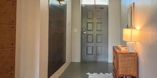 2064 HERSCHEL Street Gallery 5