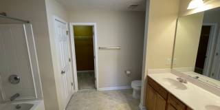 Beautiful 2 bed 2.5 bath brick townhome in Apex Gallery 14