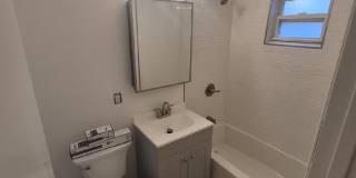 58 S Clinton Gallery 3