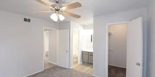 Tuscany Park Apartments Gallery 15