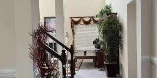 Beautiful 5BR home in Great School district Gallery 9