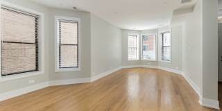 3525 N Wilton Gallery 13