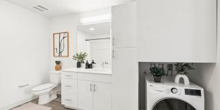 Comfortable Affordable 580 SqFt 1 Bed, 1 Bath - shareWESTSIDE Las Vegas Gallery 123