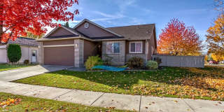 2656-Square Foot Home with 4 Beds and 3 Baths in Coeur d'Alene Place! 2656-Square Foot Home with 4 Beds and 3 Baths in Coeur d'Alene Place! Gallery 3