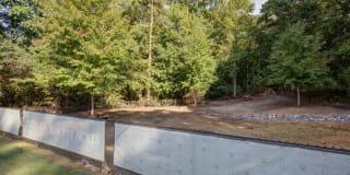 Arbors at Brookfield Apartments Gallery 23