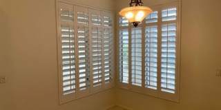 Scottsdale 3 Bed, 2 Bath Single Story Home PLUS Den Gallery 7