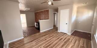 2904 South Portland Avenue Gallery 20