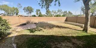 4 Bedroom 3 Bathroom Home in Surprise! Has Loft & Additional Office/Den! Gallery 42